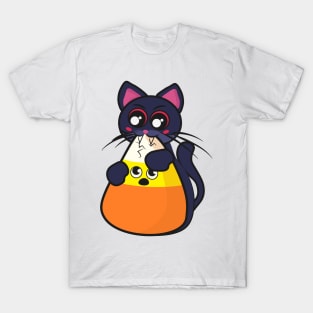 Cute vampire cat eating a candy corn T-Shirt